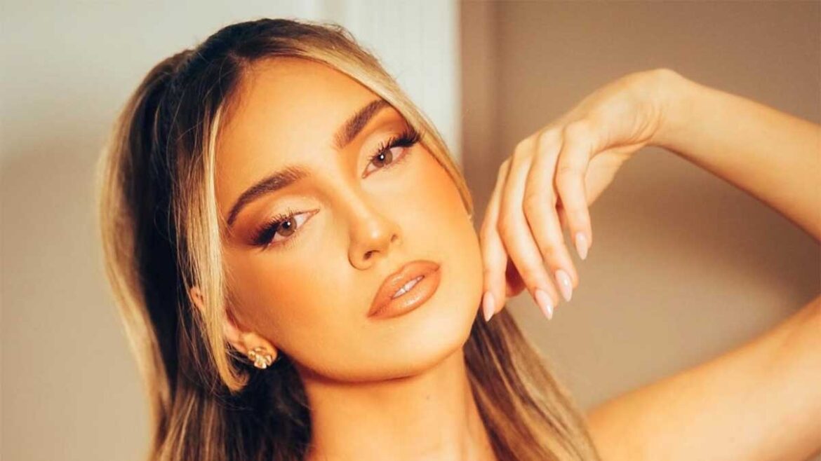 Ana Mena presenta "Duecentomila Ore"