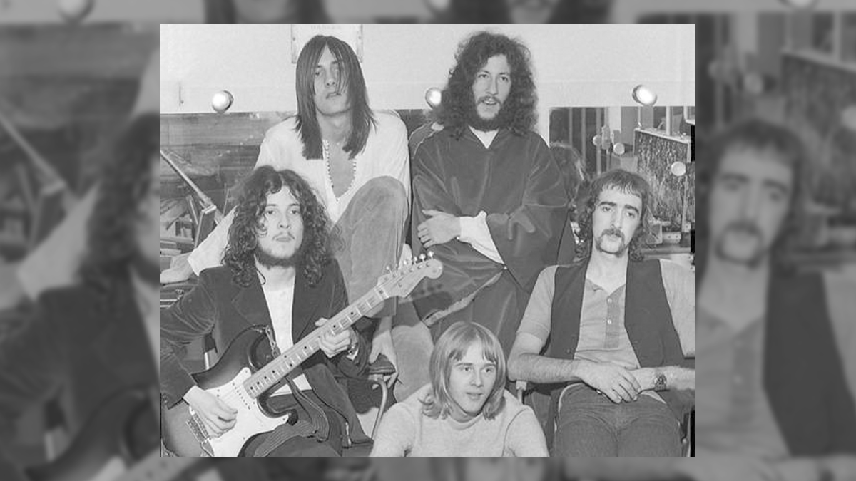 FLEETWOOD MAC en 1970 (Photo by Barry Plummer) De Izquierda a Derecha: Jeremy Spencer, Mick Fleetwood, Danny Kirwan, Peter Green y John McVie.