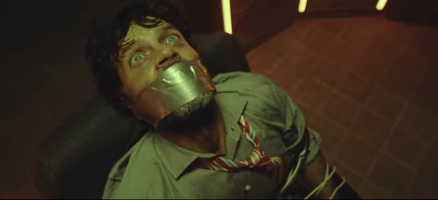 CEPEDA CON LOS PIES EN EL SUELO