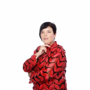 Corina Bartra regresa a la escena nacional con su nuevo disco “Amber Light”