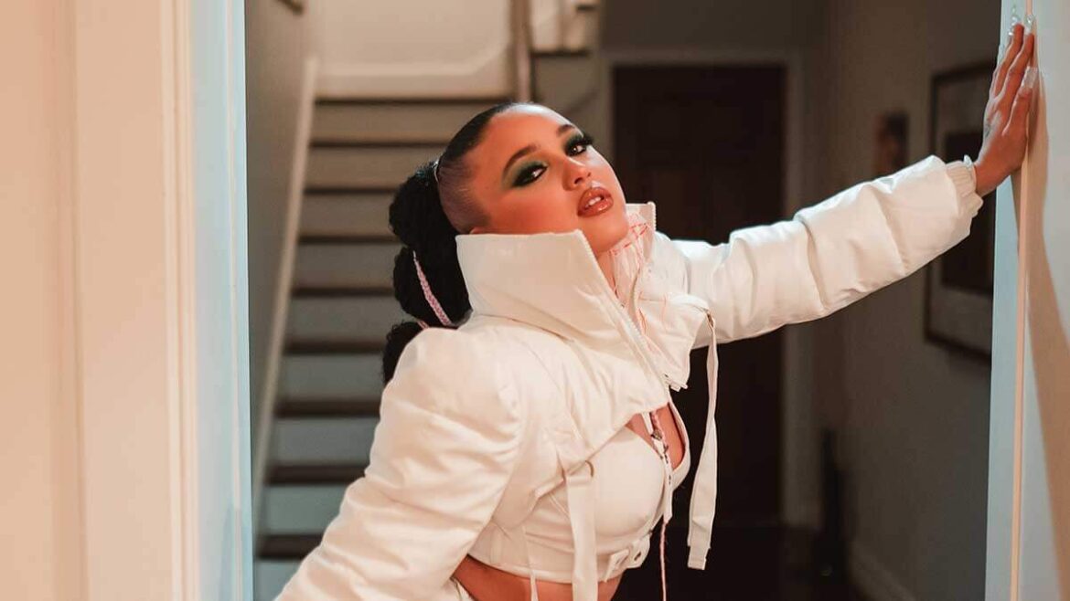 Así suena “Hey Siri”, lo nuevo de Mariah Angeliq 1 Mariah Angeliq / Foto: Universal Music Group