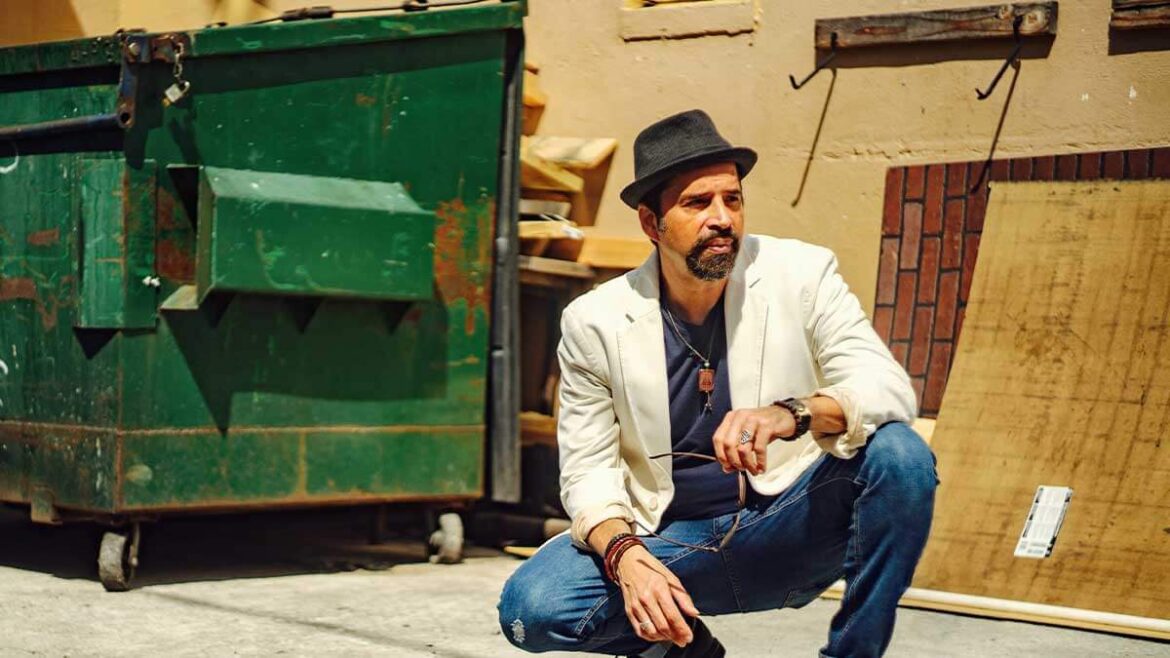 Elsten Torres, artista cubano