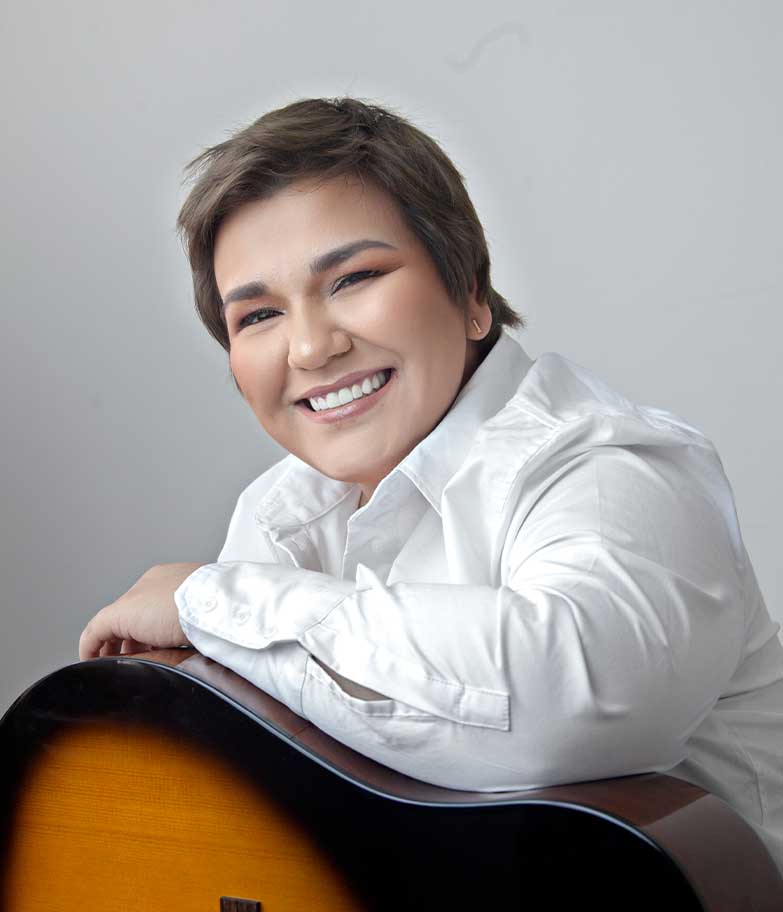 Marcela Navarro cantante peruana