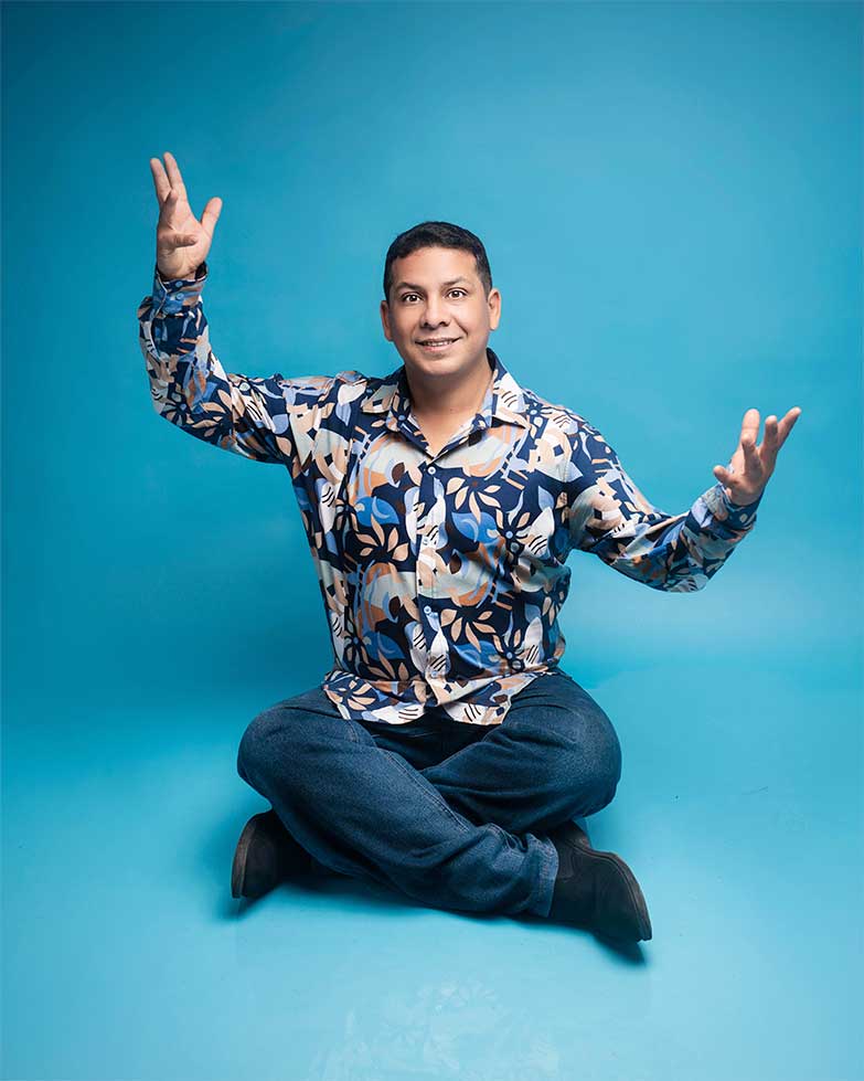 VHAKO cantautor peruano