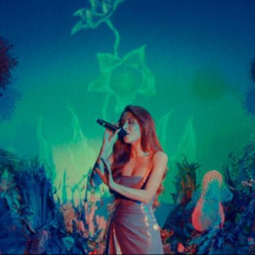 Cami presenta “El caos de Anastasia”