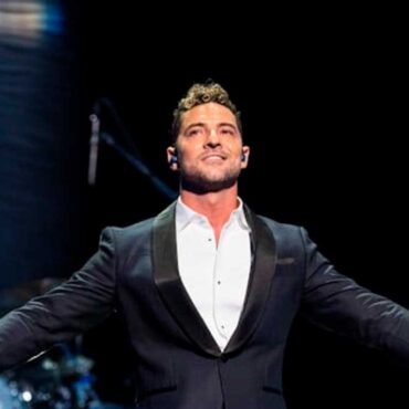 David Bisbal en el homenaje a Manuel Alejandro en los premios La Musa