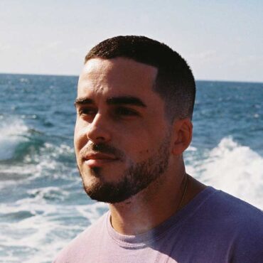 Jesse Chacón feat. imYBS presentan “Dispara”