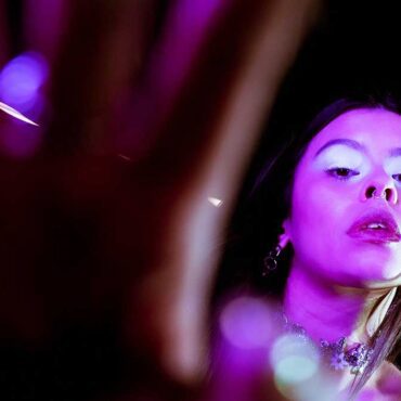 Leena Bae presenta el videoclip de To Lo Kiero