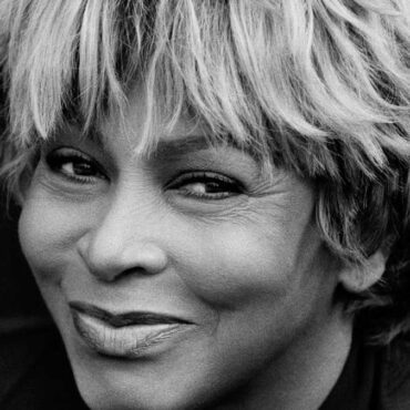 Tina Turner / (Foto: Instagram / @tinaturner)