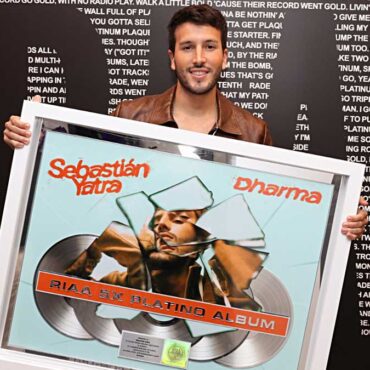 Artista del año RIAA 2023, Sebastián Yatra. / Foto: Universal Music Group