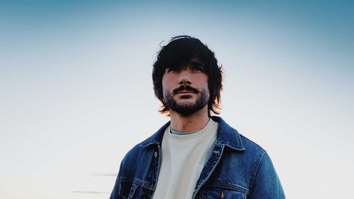 Eira lanza su nuevo sencillo "Parpadeo"