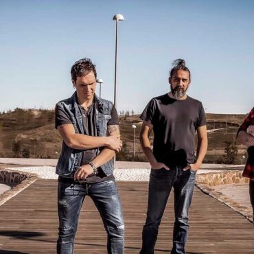 Versoix, la banda de rock presenta "Tu Última Canción"