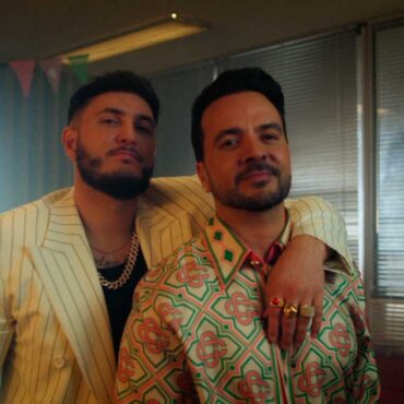 'Marbella' Luis Fonsi y Omar Montes. / Foto: Universal Music Group