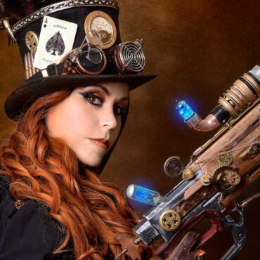 Claudia Pacheco presenta su nuevo sencillo "Grito de guerra"