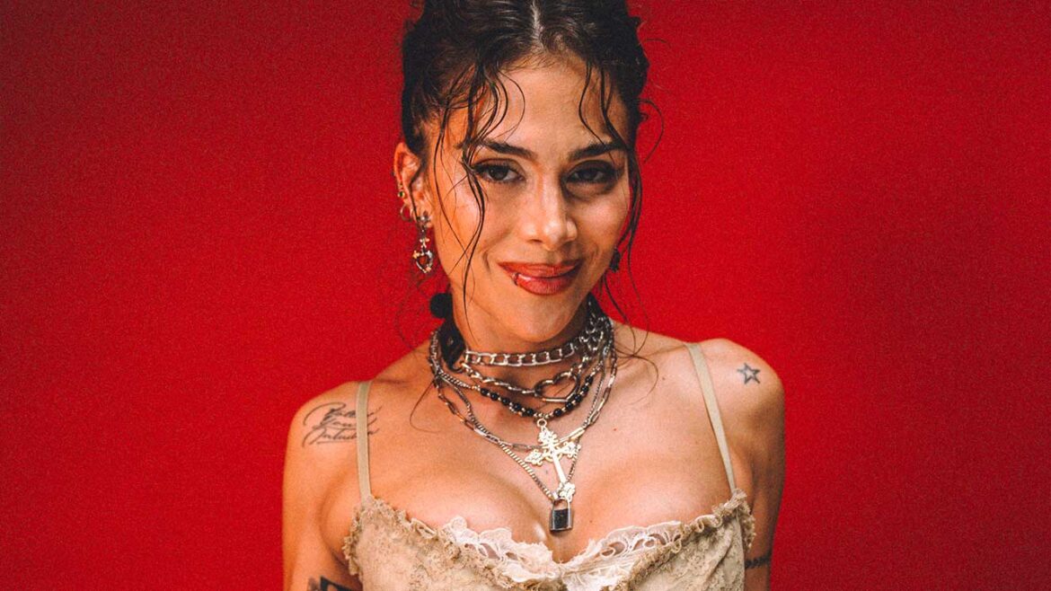 Greeicy estrena cancion A veces a besos