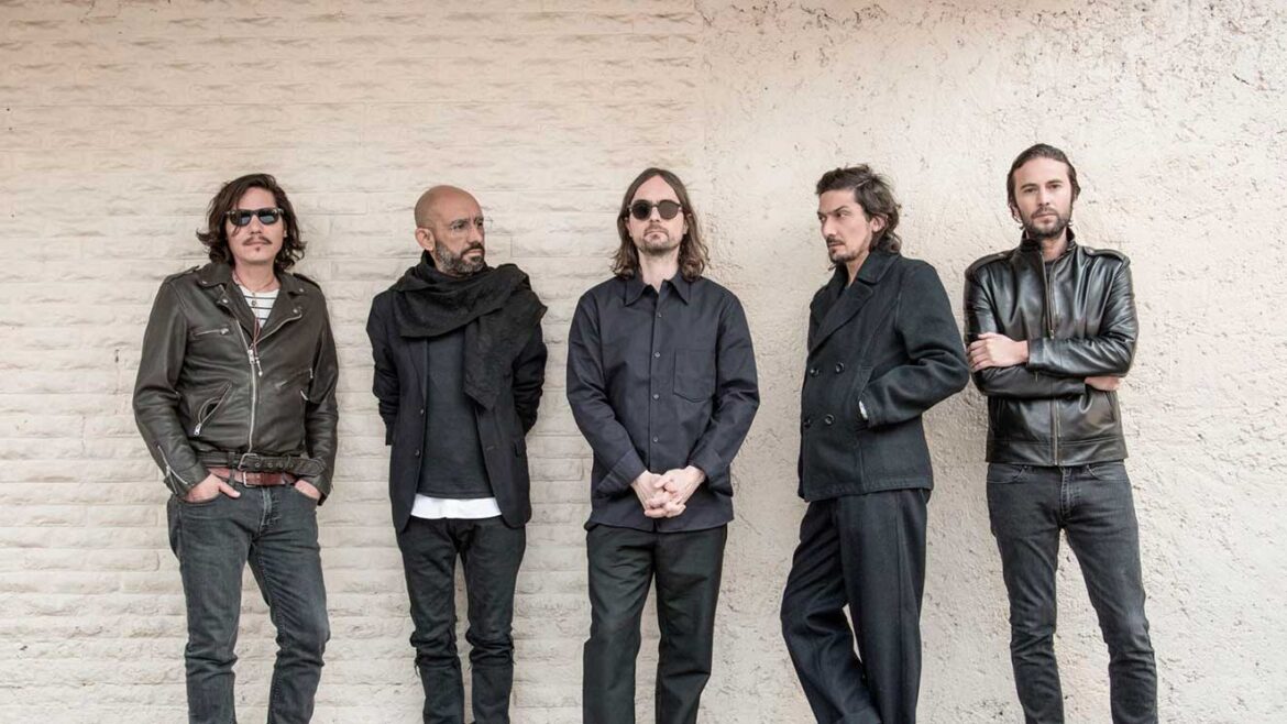 Zoe lanza campo de fuerza