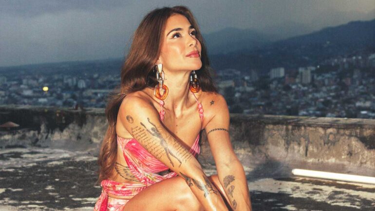 Curándote el nuevo sencillo de Greeicy