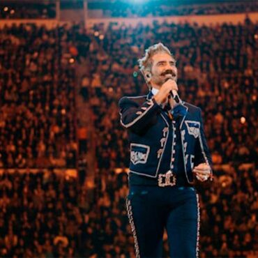 iHeartRadio Alejandro Fernandez Nominado