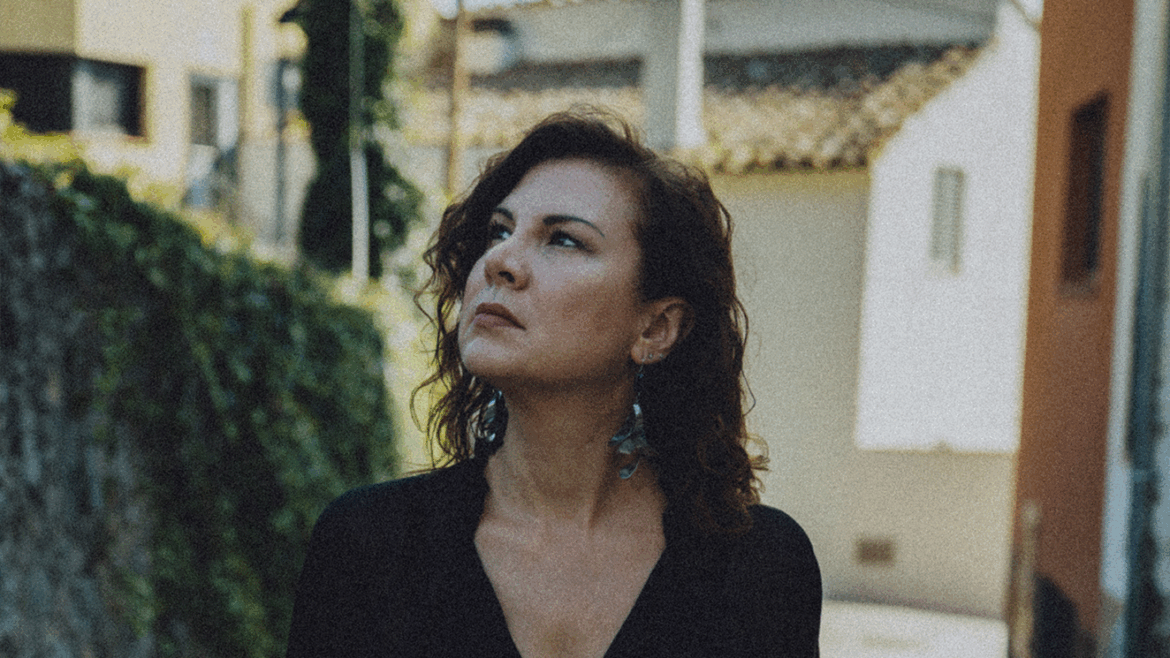 Elena Ley estrena "Mi sono innamorata": ¿Sobrevive el amor al estrés? 1 Elena Ley