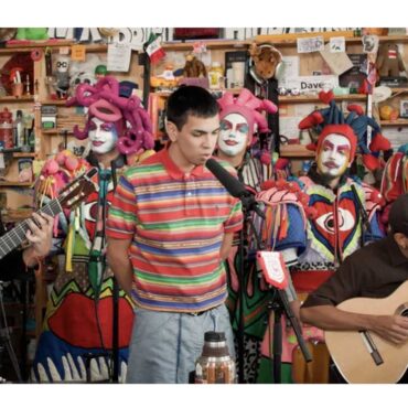 Milo J en el Tiny Desk de NPR